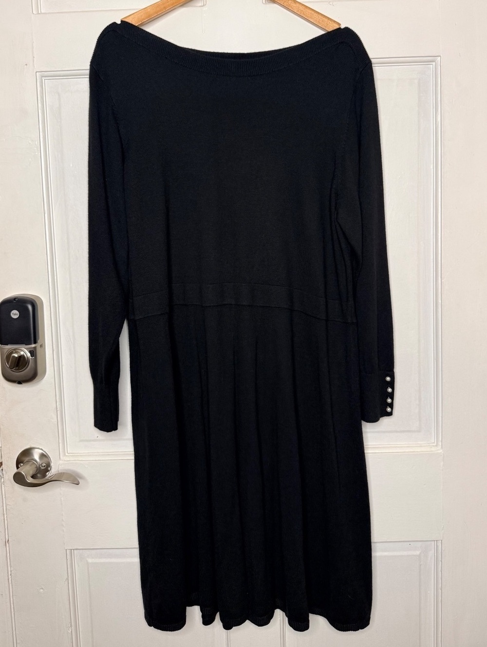 LOFT Plus Black Sweater Dress Pearl Button Cuffs 20/22